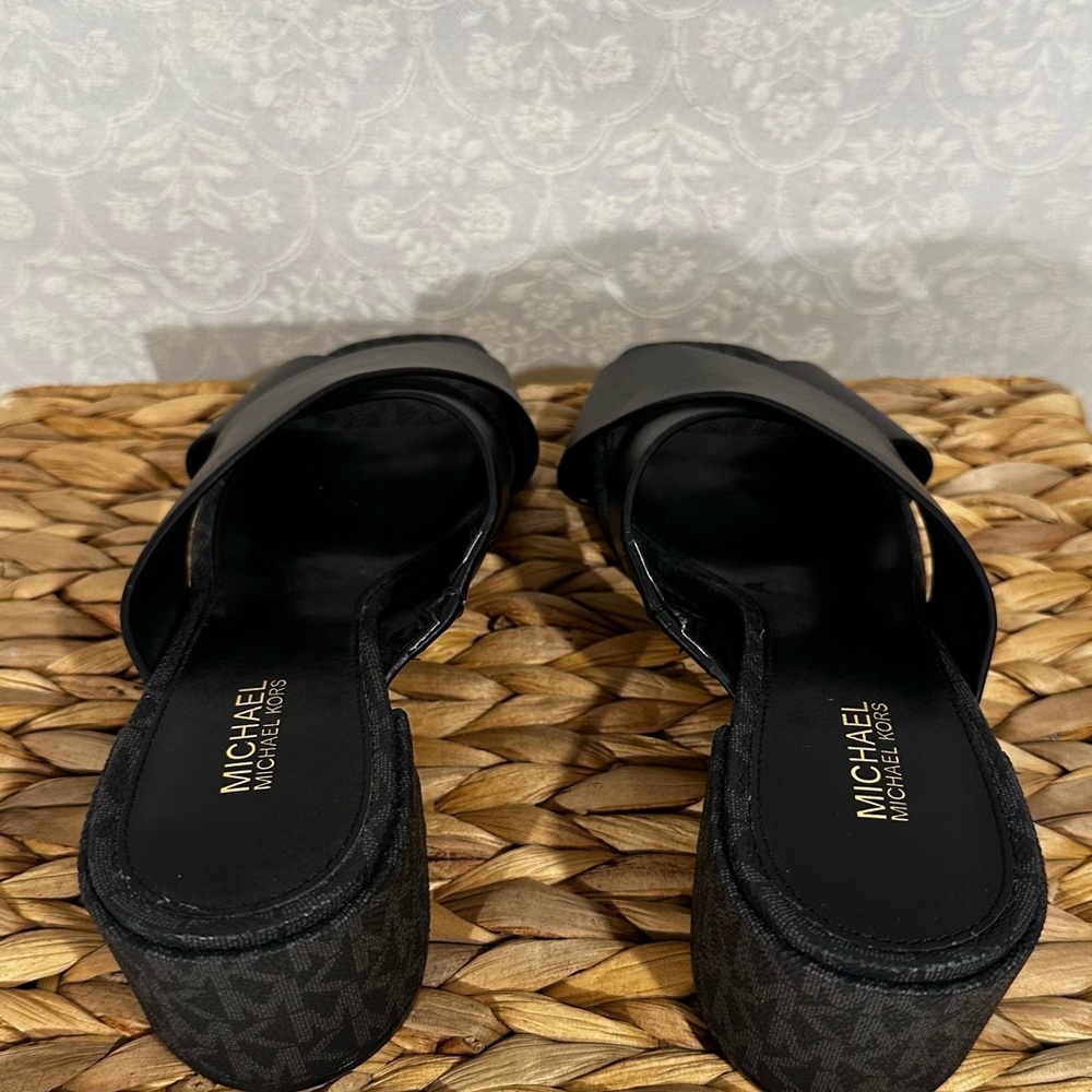 Michael Kors Crisscross Slide Sandal Black Logo Heel Size 6.5 - Picture 6 of 9